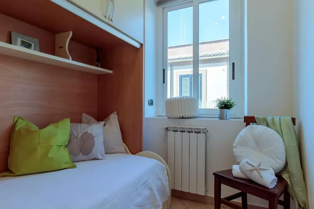 Salt Flavor Apartment Lido di Ostia 0*,  Italy